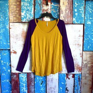Women's Goo Yoo Raglan Tee Mocha Long Sleeve L/M Yellow-Purple